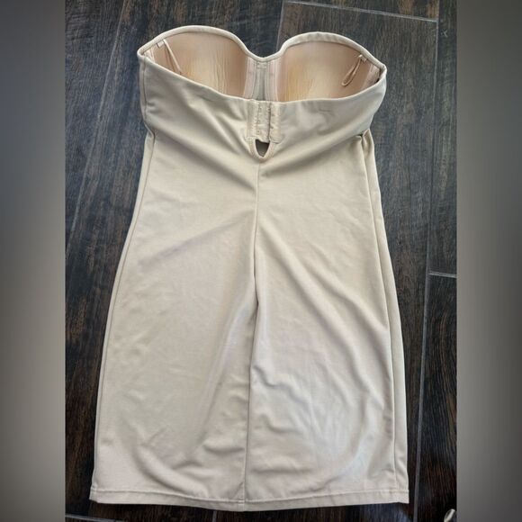 Victoria’s Secret Power Nude Strapless Shapewear Slip - Picture 3 of 10